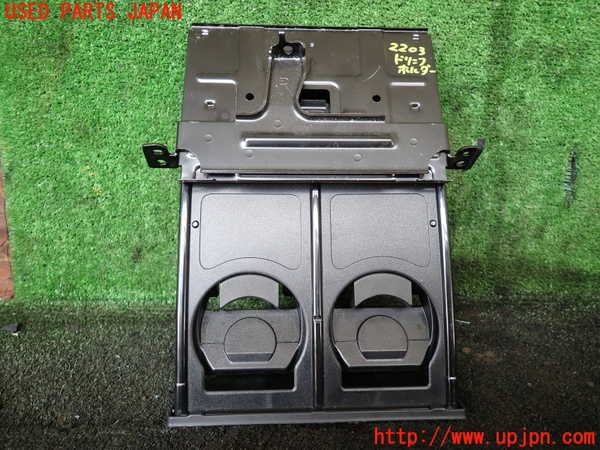 5UPJ-22037810]ハイエースバン200系(GDH206V)ドリンクホルダー 中古_m0003.jpg