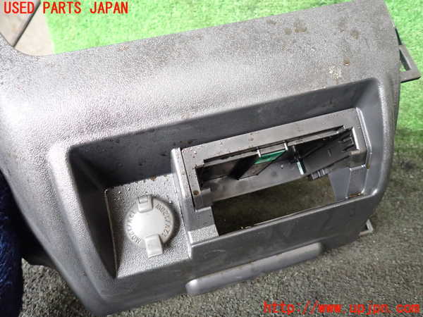 5UPJ-22037692]ハイエースバン200系(GDH206V)内装トリム類2 中古_m0002.jpg