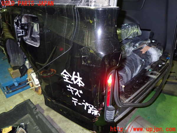 5UPJ-22041610]ステップワゴン スパーダ ハイブリッド(RP5)リアバンパー 中古_m0001.jpg