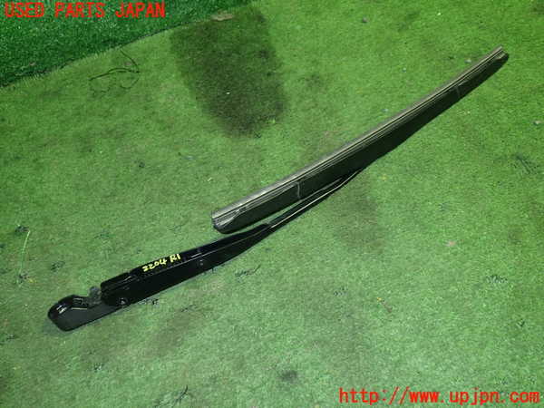 5UPJ-22041661]ステップワゴン スパーダ ハイブリッド(RP5)リアワイパーアーム1 中古_m0002.jpg