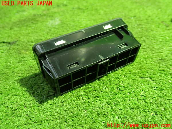 5UPJ-22046309]ステップワゴン スパーダ ハイブリッド(RP5)スイッチ4（SEL/RESET） 中古_m0003.jpg