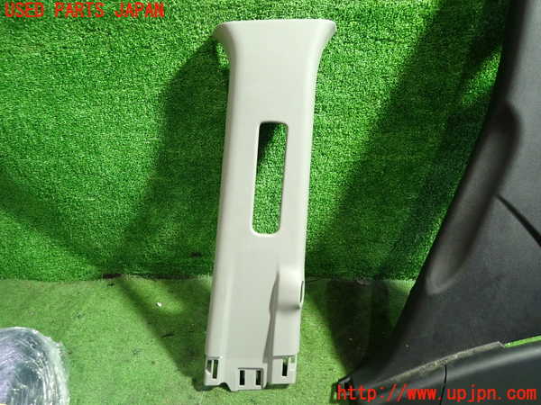 5UPJ-22047665]ステップワゴン スパーダ ハイブリッド(RP5)右センターピラートリム 中古_m0002.jpg