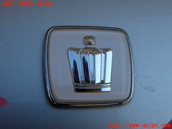 2UPJ-22051631]クラウン マジェスタ ハイブリッド(GWS214)エンブレム1 中古_m0002.jpg