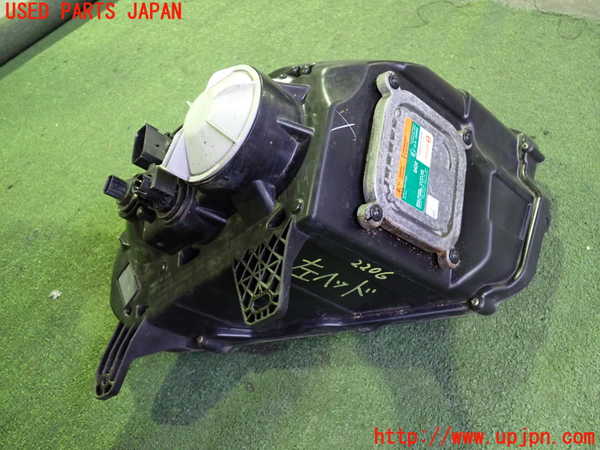 2UPJ-22061132]フォード・マスタング(05-14) V6 コンバーチブル(不明)左ヘッドライト HID 【ジャンク品】【左ハンドル車】 中古_m0003.jpg