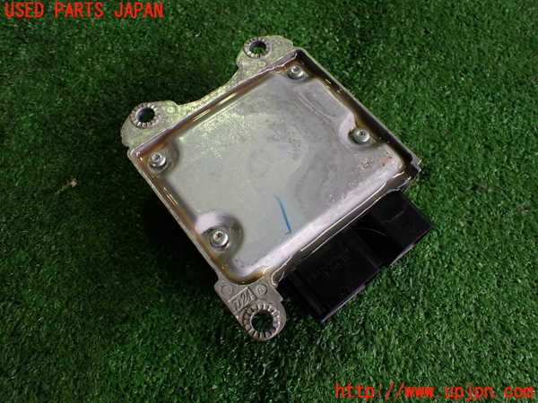 5UPJ-22066145]フォード・マスタング(05-14) V6 コンバーチブル(不明)エアバッグコンピューター 【展開済 ジャンク品】【左ハンドル】 中古_m0004.jpg