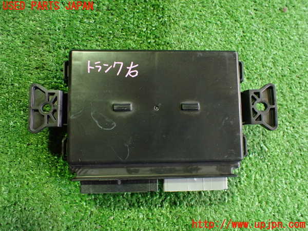 5UPJ-22066148]フォード・マスタング(05-14) V6 コンバーチブル(不明)コンピューター3 【左ハンドル車】 中古_m0002.jpg