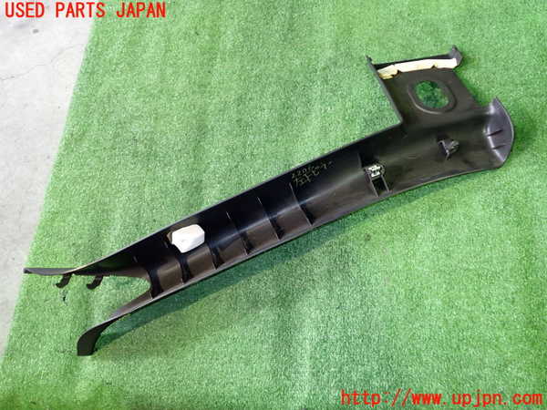 5UPJ-22067660]フォード・マスタング(05-14) V6 コンバーチブル(不明)左フロントピラートリム 【左ハンドル車】 中古_m0003.jpg