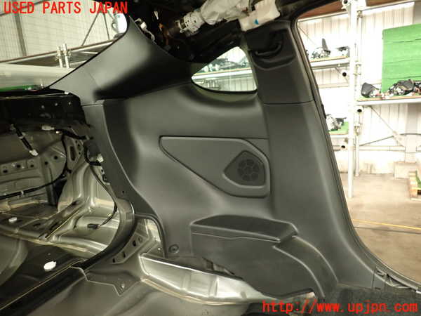 2UPJ-22077680]BRZ(86)(ZD8)左リアピラートリム 中古_m0001.jpg