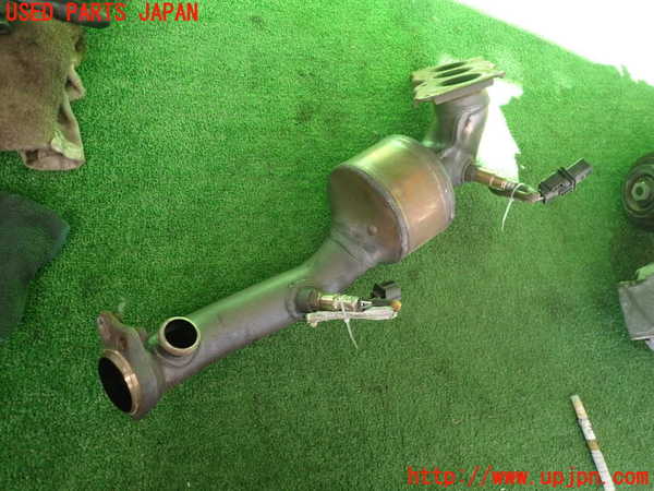 2UPJ-22082041]ベンツ E350 クーペ(207359)エキマニ1 (触媒 マニバーター) 中古 【C207】_m0002.jpg