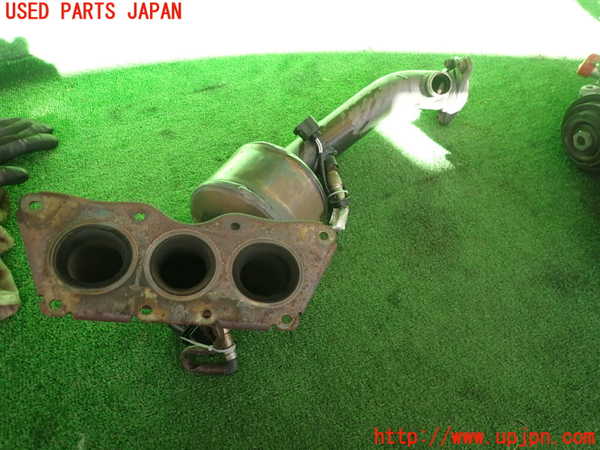 2UPJ-22082042]ベンツ E350 クーペ(207359)エキマニ2 (触媒 マニバーター) 中古 【C207】_m0002.jpg