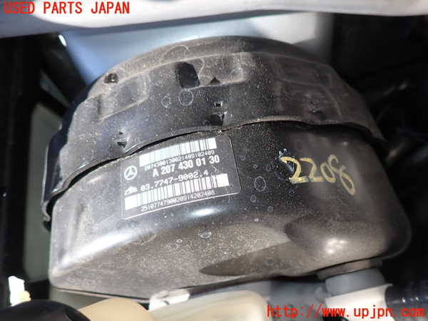2UPJ-22084055]ベンツ E350 クーペ(207359)ブレーキマスターバック 中古 【C207】_m0002.jpg