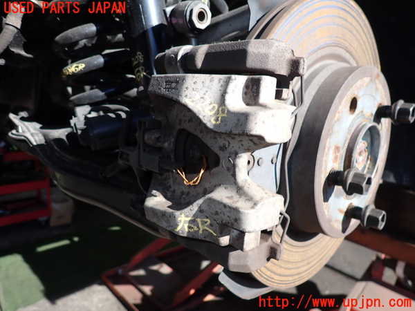 5UPJ-22084090]ベンツ E350 クーペ(207359)右リアキャリパー 中古 【C207】_m0001.jpg