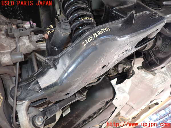 2UPJ-22085226]ベンツ E350 クーペ(207359)左リアロアアーム1 中古 【C207】_m0001.jpg