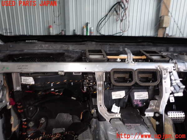 5UPJ-22086081]ベンツ E350 クーペ(207359)エバポレーター1 中古 【C207】_m0001.jpg