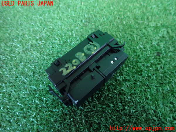 2UPJ-22086307]ベンツ E350 クーペ(207359)スイッチ2 中古 【C207】_m0002.jpg