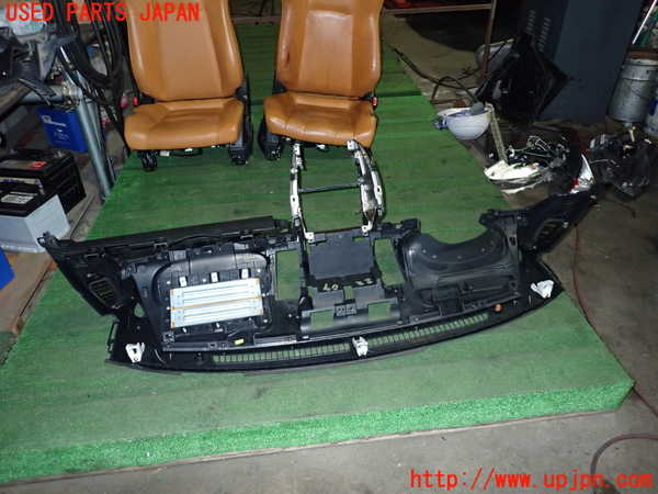 5UPJ-22097505]フェアレディZ(Z33)ダッシュボード 中古_m0003.jpg