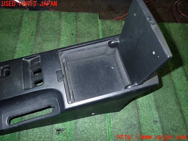 5UPJ-22097540]フェアレディZ(Z33)センターコンソール 中古_m0002.jpg