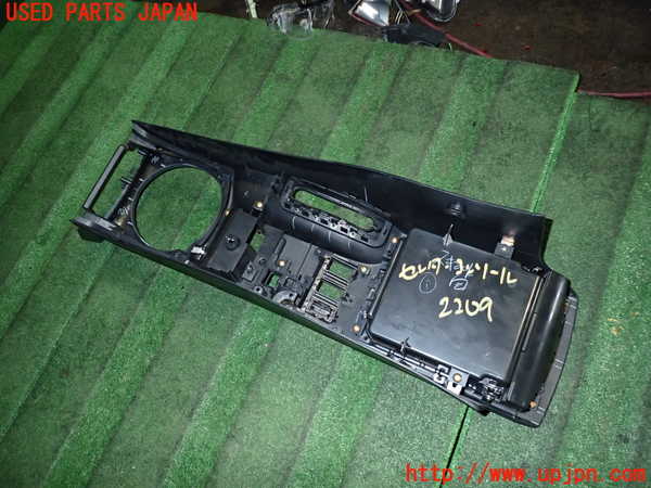 5UPJ-22097540]フェアレディZ(Z33)センターコンソール 中古_m0005.jpg