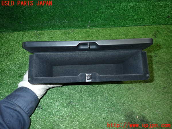 2UPJ-22097841]フェアレディZ(Z33)小物入れ1 中古_m0002.jpg