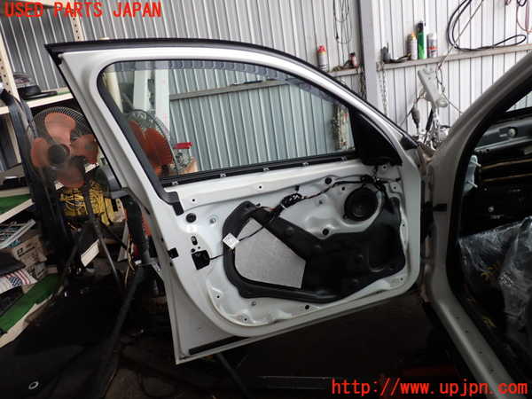 2UPJ-22111260]BMW 118i(1R15)左前ドア (43R-001735) 中古 【F20】_m0004.jpg
