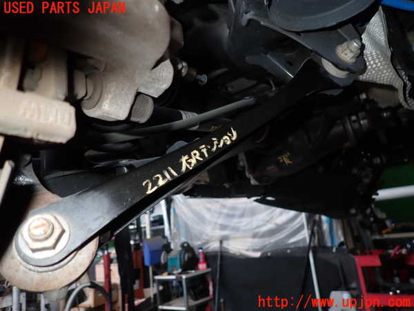 2UPJ-22115325]BMW 118i(1R15)右リアテンションロッド 中古 【F20】_m0001.jpg
