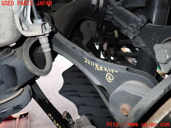 2UPJ-22115157]BMW 118i(1R15)左リアアッパーアーム2 中古 【F20】_m0001.jpg