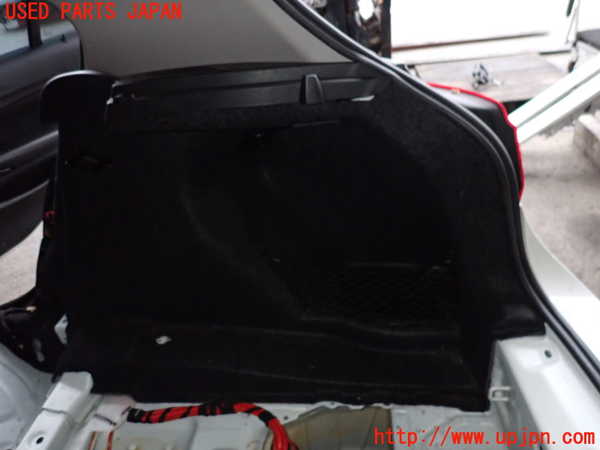 2UPJ-22117675]BMW 118i(1R15)右リアピラートリム 中古 【F20】_m0003.jpg