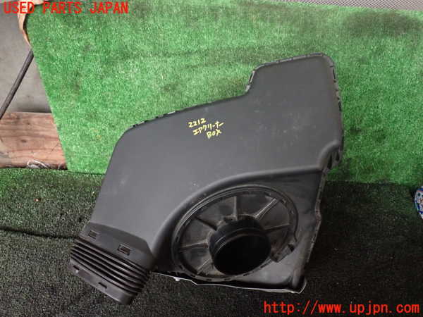 1UPJ-22122560]アウディ・A7 スポーツバック(4GCYPC)エアクリーナーボックス 中古_m0001.jpg