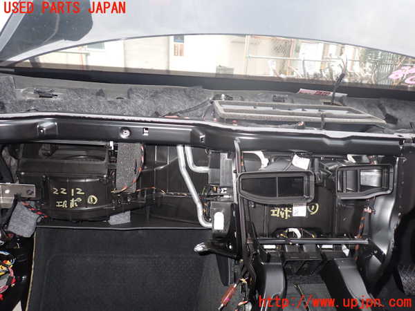 1UPJ-22126081]アウディ・A7 スポーツバック(4GCYPC)エバポレーター1 中古_m0001.jpg