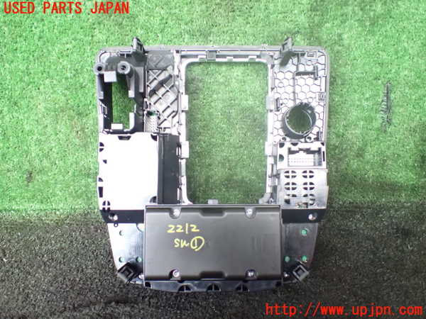 1UPJ-22126306]アウディ・A7 スポーツバック(4GCYPC)スイッチ1 (ナビ操作) 中古_m0002.jpg