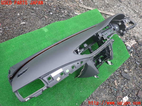 1UPJ-22127505]アウディ・A7 スポーツバック(4GCYPC)ダッシュボード 中古_m0003.jpg