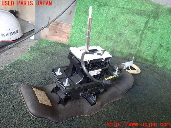 1UPJ-22127555]アウディ・A7 スポーツバック(4GCYPC)ATシフトレバー 中古_m0001.jpg