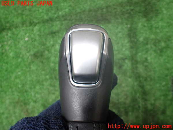 1UPJ-22127570]アウディ・A7 スポーツバック(4GCYPC)シフトノブ 中古_m0003.jpg