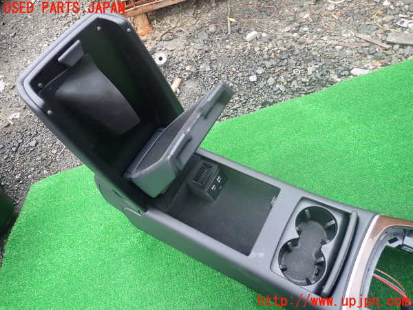 1UPJ-22127540]アウディ・A7 スポーツバック(4GCYPC)センターコンソール 中古_m0002.jpg