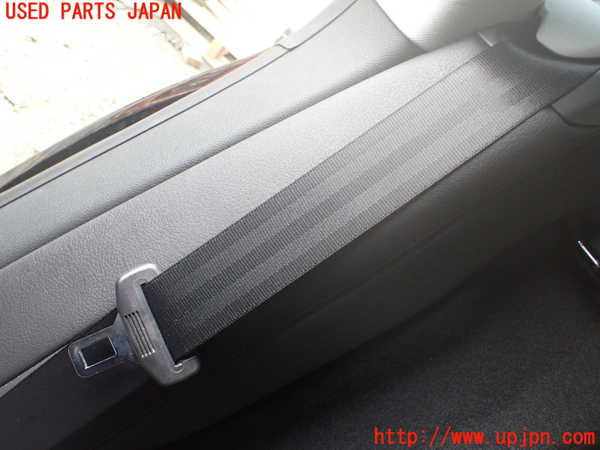 1UPJ-22127155]アウディ・A7 スポーツバック(4GCYPC)右2列目シートベルト 中古_m0001.jpg