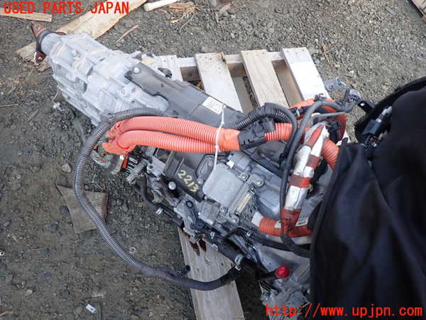 1UPJ-22133010]レクサス・LS600h(UVF45)ミッション AT 2UR-FSE 4WD 中古_m0001.jpg