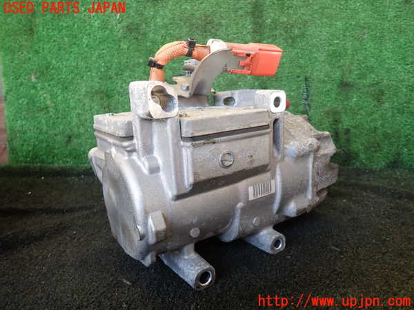 1UPJ-22136025]レクサス・LS600h(UVF45)エアコンコンプレッサー 中古_m0002.jpg