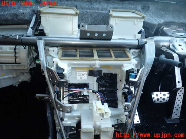 1UPJ-22136081]レクサス・LS600h(UVF45)エバポレーター1 (フロント) 中古_m0001.jpg