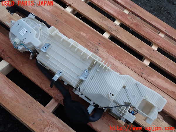 1UPJ-22136082]レクサス・LS600h(UVF45)エバポレーター2 (リヤ) 中古_m0003.jpg