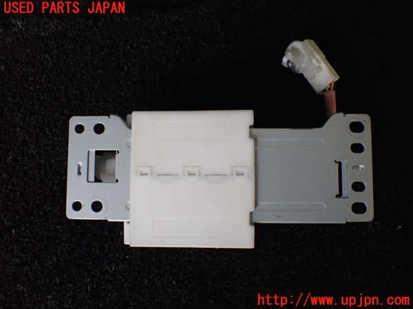 1UPJ-22136850]レクサス・LS600h(UVF45)空気清浄機 中古_m0002.jpg
