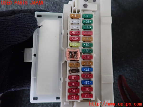 1UPJ-22136741]レクサス・LS600h(UVF45)ヒューズボックス1 中古_m0003.jpg