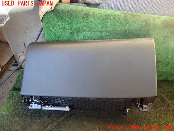 1UPJ-22137516]レクサス・LS600h(UVF45)グローブボックス1 中古_m0001.jpg