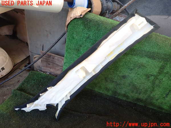1UPJ-22137660]レクサス・LS600h(UVF45)左フロントピラートリム 中古_m0002.jpg