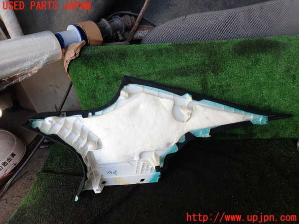1UPJ-22137680]レクサス・LS600h(UVF45)左リアピラートリム 中古_m0002.jpg