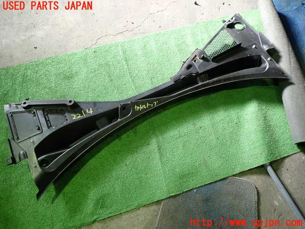 5UPJ-22141190]アルファロメオ・ジュリア(95220)カウルトップ 中古_m0004.jpg