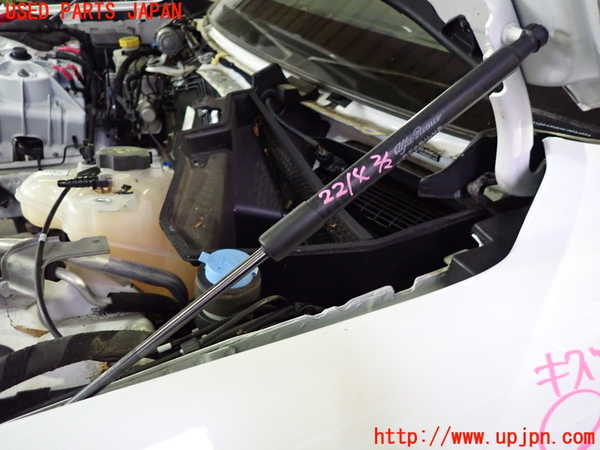 5UPJ-22141068]アルファロメオ・ジュリア(95220)ボンネットダンパー 中古_m0002.jpg