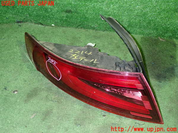 5UPJ-22141536]アルファロメオ・ジュリア(95220)左テールランプ 中古_m0001.jpg