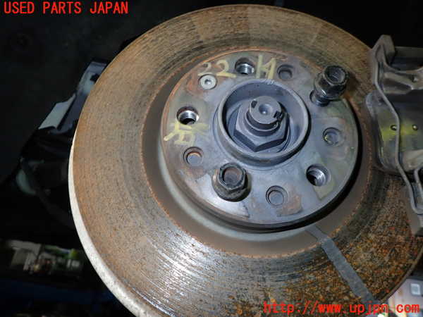 5UPJ-22144305]アルファロメオ・ジュリア(95220)左リアナックルハブ 中古_m0001.jpg