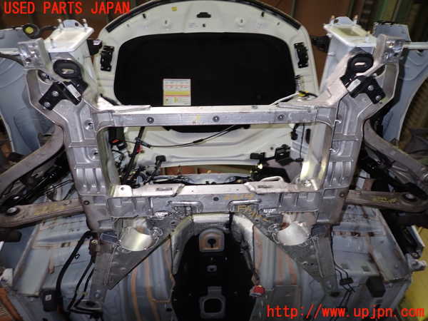 5UPJ-22145285]アルファロメオ・ジュリア(95220)フロントメンバー 中古_m0001.jpg