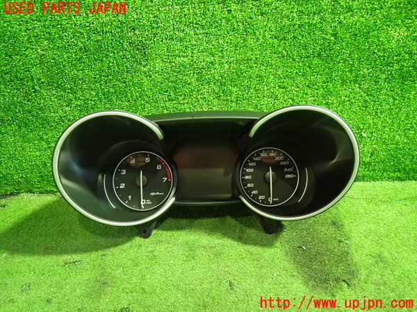 5UPJ-22146170]アルファロメオ・ジュリア(95220)スピードメーター 中古_m0001.jpg